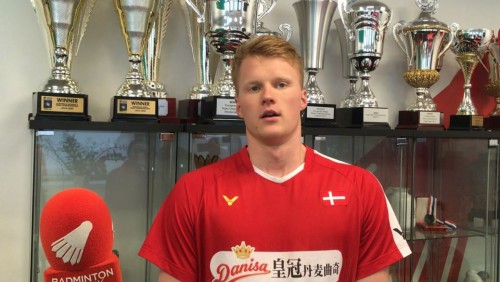 鲁能在控球 鲁能在控球