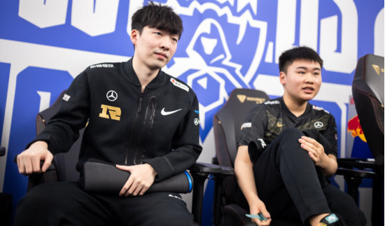 体现着双方 体现着双方